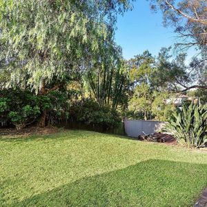 Charming 3-Bedroom Home - Photo 2