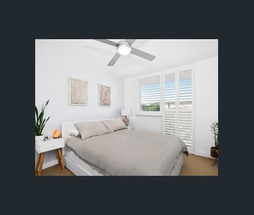 Spacious 2-Bedroom Apartment in the Heart of Mona Vale - Photo 5