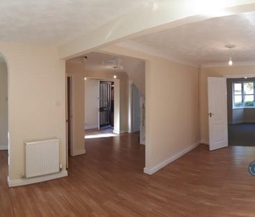 4 bedroom detached house to rent - Photo 1