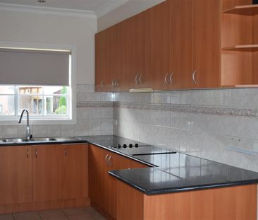 FAMILY HOME IN GREAT LOCATION - Photo 5