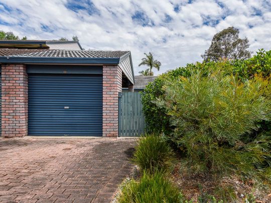 23/145 Government Road, Labrador - Photo 1