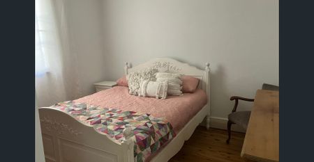 Neat Little Home! - Photo 2