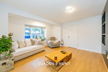 Bishops Hall Road, Pilgrims Hatch, Brentwood - Photo 4