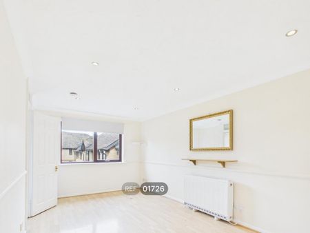 1 bedroom flat to rent - Photo 2