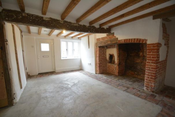 2 bedroom cottage to rent - Photo 1