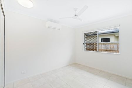 WOW! SUPERB FAMILY HOME! - Photo 2