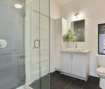 7165 Lunan Street, Brossard, QC - Photo 4