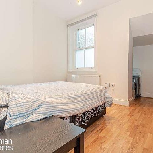 Golders Green Road, Golders Green, NW11 - Photo 1