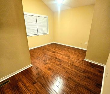 For Lease - 3881 Brinwood Gate, Mississauga, Ontario - Photo 3