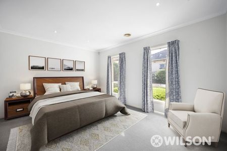 Single level modern home designed for easy living - Photo 4