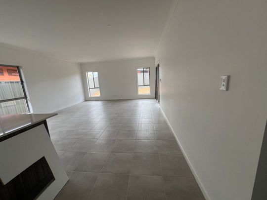 Spacious 4-Bedroom Family Home in Virginia - Photo 1