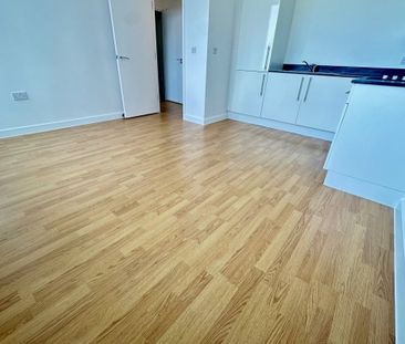 Christchurch Road - Photo 2