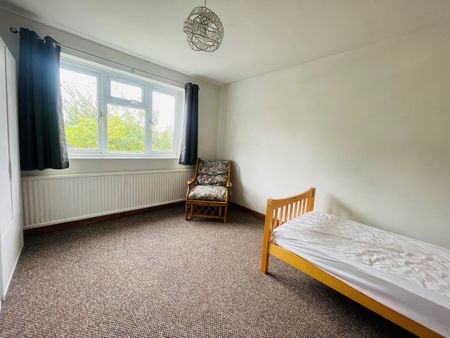 Room in a Shared House, Arundel Road, LU4 - Photo 5