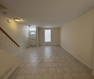 For Lease - 238 Cumberland Street, Lower Town - Sandy Hill, Ontario - Photo 4