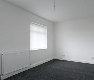 2 bedroom semi-detached house to rent - Photo 4