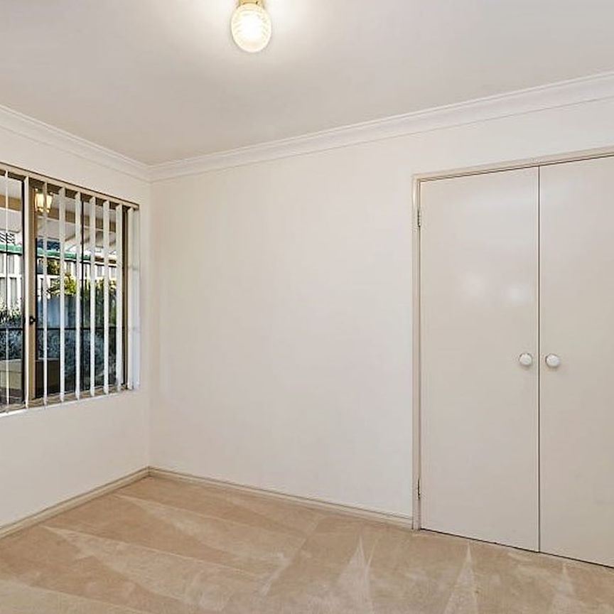 2/258 Stock Road, Willagee. - Photo 1