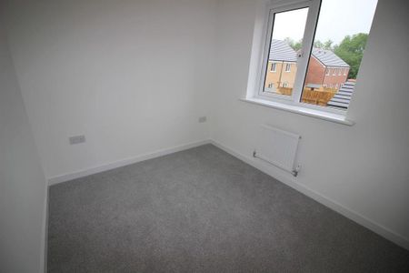 3 bedroom semi-detached house to rent - Photo 2