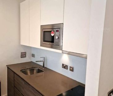 Staines Road, Hounslow, TW3 - Photo 4