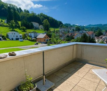 Moderne 4.5-Zimmer-Attikawohnung mit Terrasse und schöner Aussicht ... - Foto 4