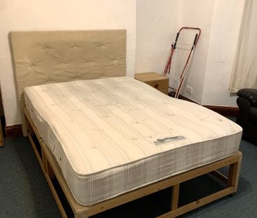 £550 PCM, All Bills Included, Furnished Room in a Shared House in C... - Photo 2