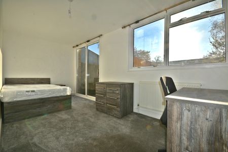 1 bedroom property to rent - Photo 2