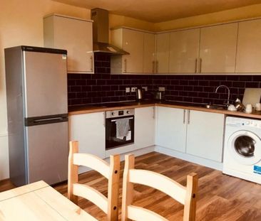 Room in a Shared Flat, Sherfield Gardens, SW15 - Photo 6