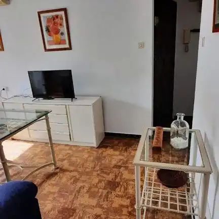 Piso de alquiler en Barrio del Nervión - Photo 1
