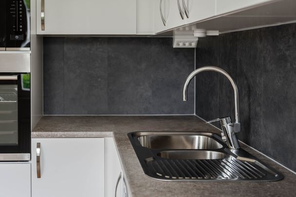 Kvinnebyvägen 14 - Photo 1