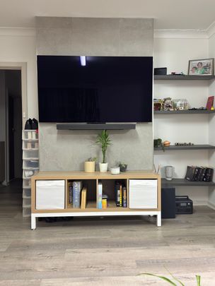 Surrey Downs - Photo 1