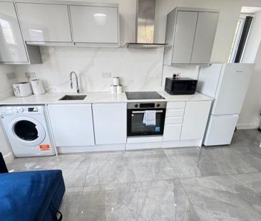 2 bedroom house to rent - Photo 1
