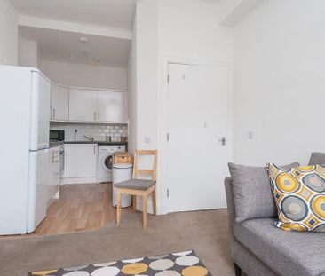 1 bedroom flat to rent - Photo 1