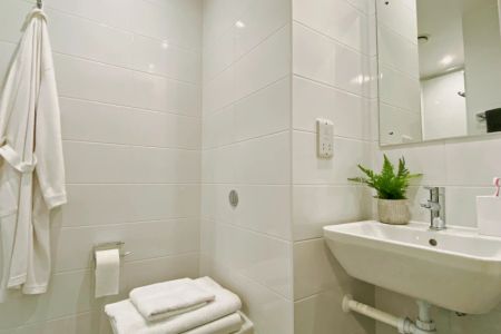 6 Bed En-suite - Photo 4