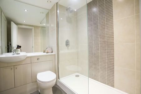 1 bedroom apartment - Photo 3