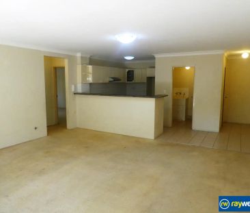 “Spacious 2-Bedroom Apartment in the Heart of Merrylands” - Photo 2
