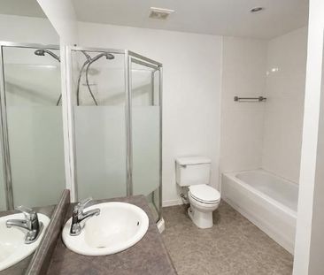 2 CH - 1 SDB - Saint-Lambert - $1,800 /mo - Photo 3