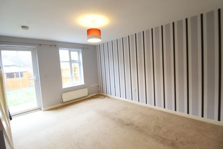 2 bedroom townhouse to rent - Photo 2