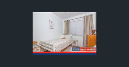 BEAUTIFULLY MODERN 2 BEDROOM APARTMENT - Photo 3