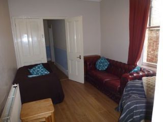 Room in Student House to let - Portsmouth Uni - Photo 4