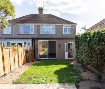 3 bedroom semi-detached house to rent - Photo 4