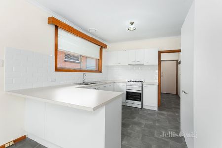 2 Nancye Drive, Lalor - Photo 3