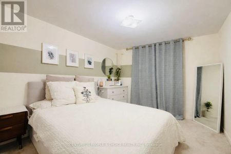 13 SKELTON CRESCENT - Photo 2