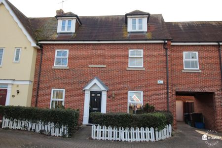 5 bed house to rent in Elmstead Road, Colchester - Photo 2