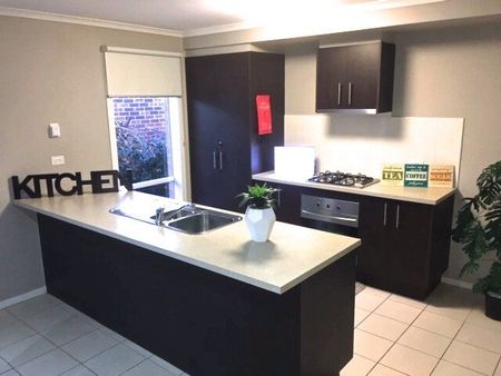 Tarneit - Photo 4