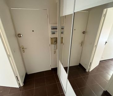 Location Appartement 1 pièce 25m² - Photo 2