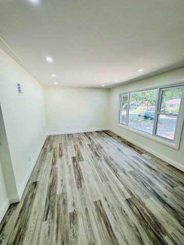 For Lease - 1 - 6 CRAIG Drive, Kitchener, Ontario - Photo 2