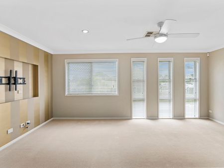 Dual Living or multi-Generation living executive family home with Brand New Gannay Flat in Redland Bay - Photo 3