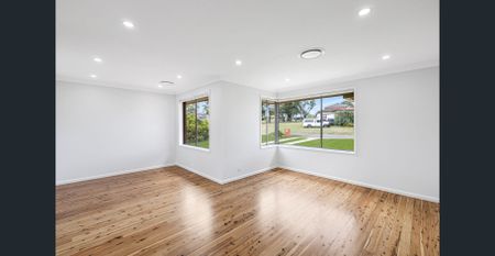 JUST RENOVATED ! - Photo 5