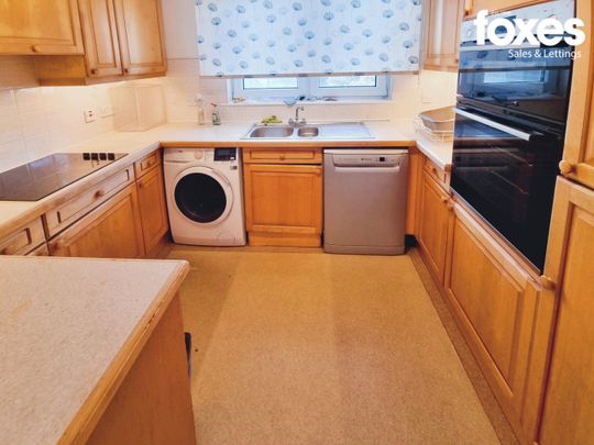 2 bed flat to rent in Green Park, Bournemouth, BH1 - Photo 1