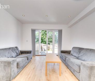4 bedroom terraced house to rent - Photo 3