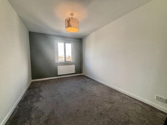 4 Diamond Grove, Belfast, BT10 0HW - Photo 1